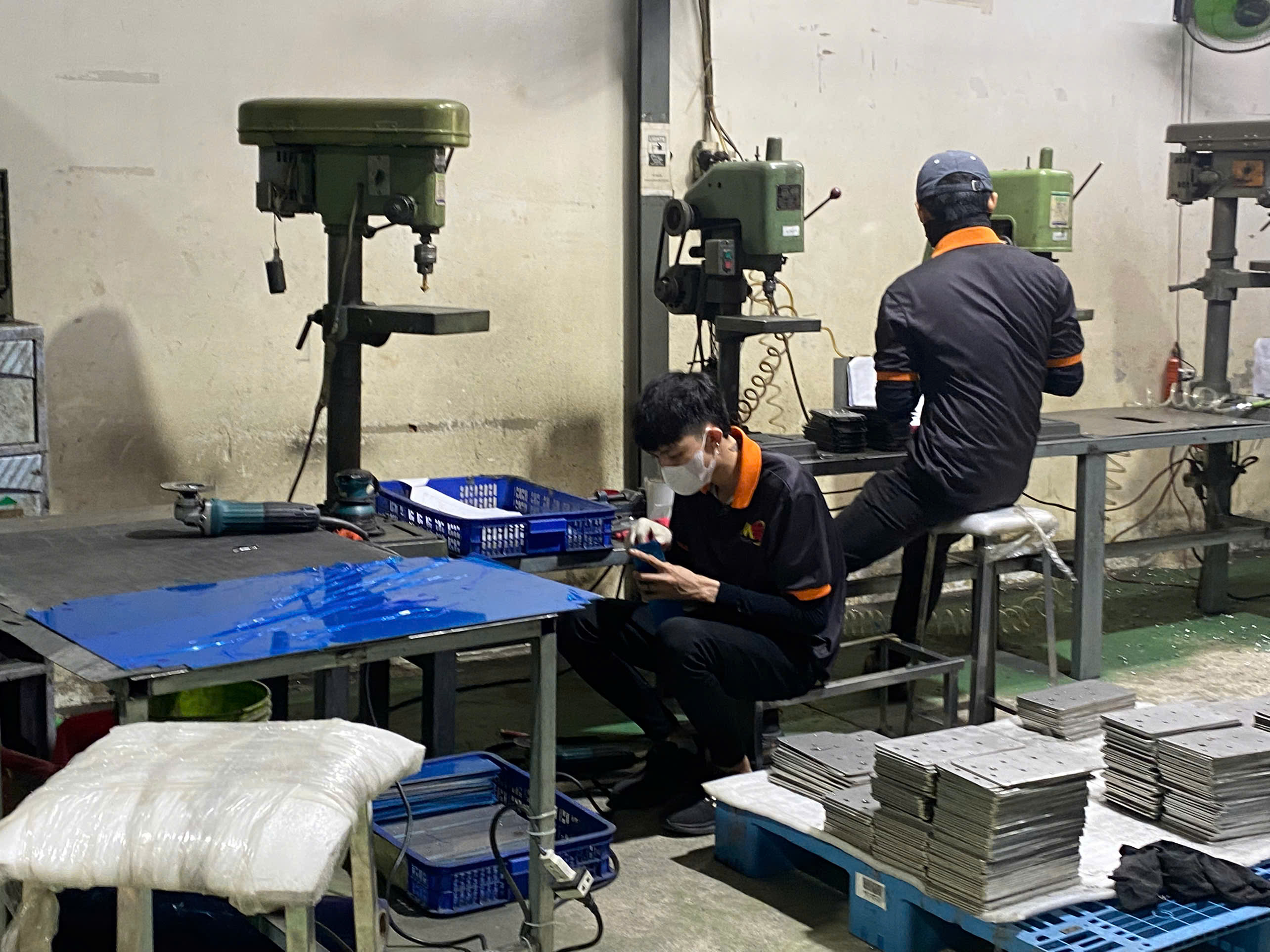 Drilling machine 1